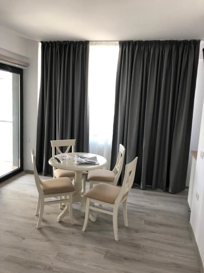 Отели типа «постель и завтрак» Apartments Excelsior Mamaia Nord Мамайя Норд – Нэводари-36