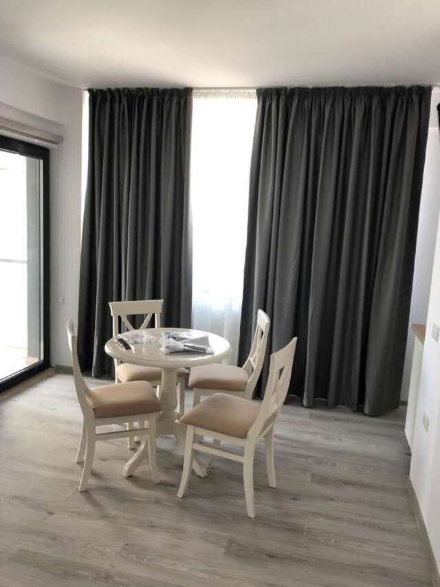 Отели типа «постель и завтрак» Apartments Excelsior Mamaia Nord Мамайя Норд – Нэводари-35